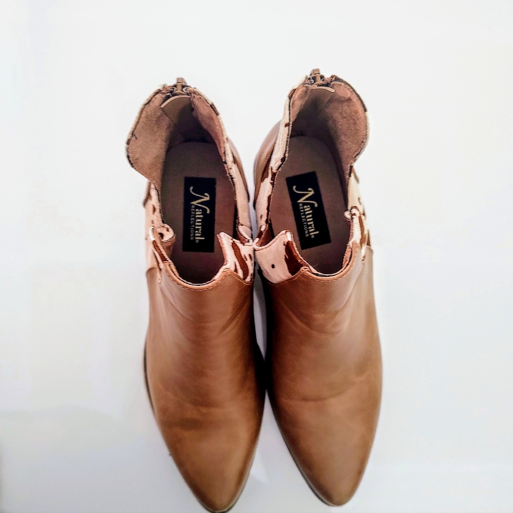 Natural Reflections West Ankle Boots Cow Print